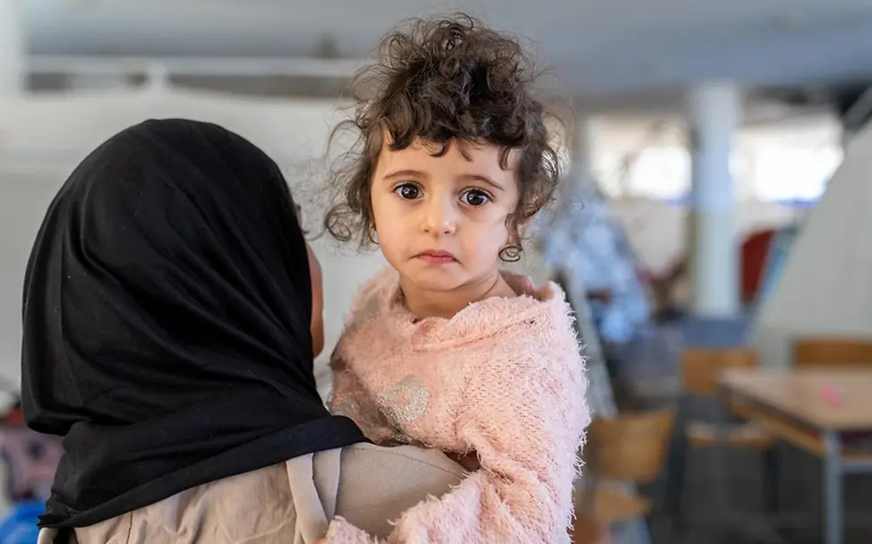 Hunderttausende Kinder sind auf der Flucht vor den Angriffen im Libanon | © UNICEF/Choufany Libanon Krieg: Kinder wie dieses Mädchen sind auf der Flucht vor den Kämpfen.