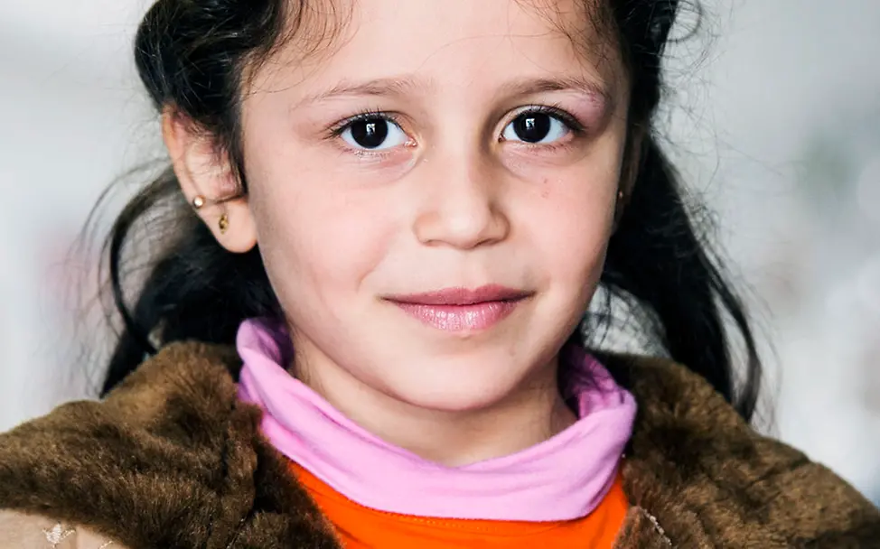 Saria erzählt von ihrer Flucht aus Syrien nach Deutschland. | © UNICEF DT/Annette Etges Saria ist aus Syrien nach Deutschland geflüchtet.