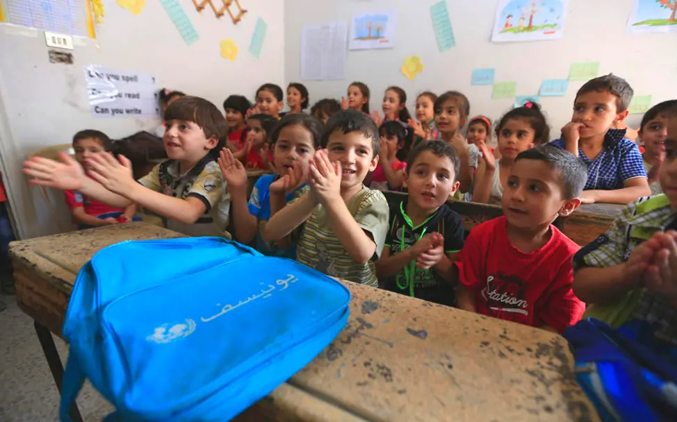 Syrische Kinder gehen wieder zur Schule | © UNICEF Syria/Omar Sanadiki Flüchtlingskinder: Syrische Kinder gehen wieder zur Schule