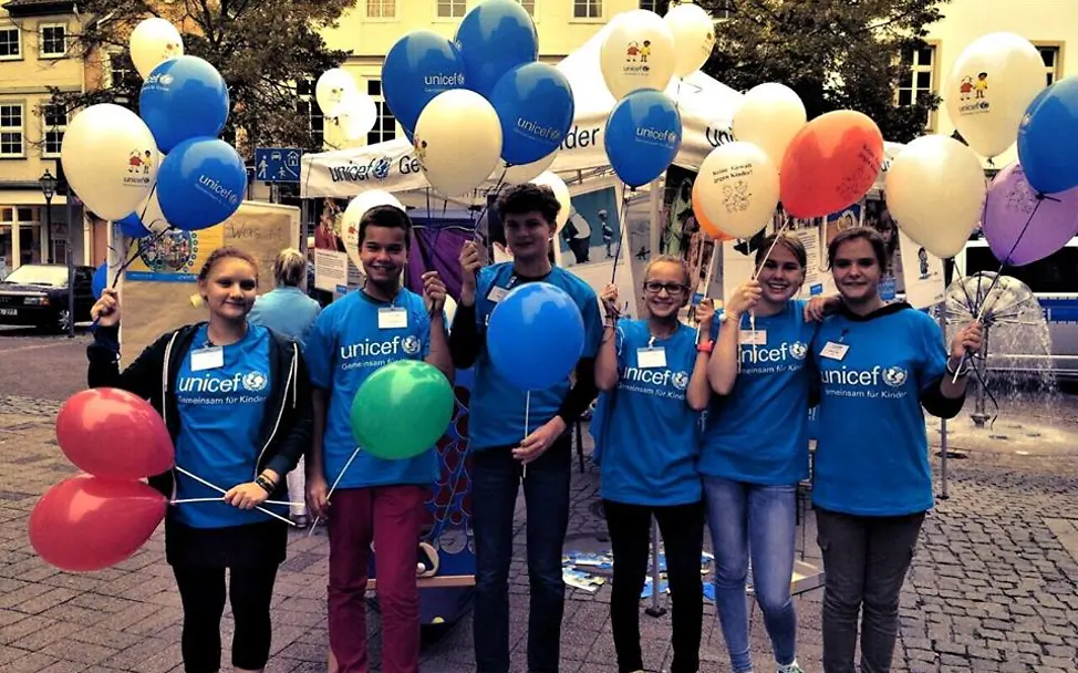 Das UNICEF-JuniorTeam Celle ist für die Kinderrechte aktiv © UNICEF-JuniorTeam Celle Das UNICEF-JuniorTeam Celle ist für die Kinderrechte aktiv