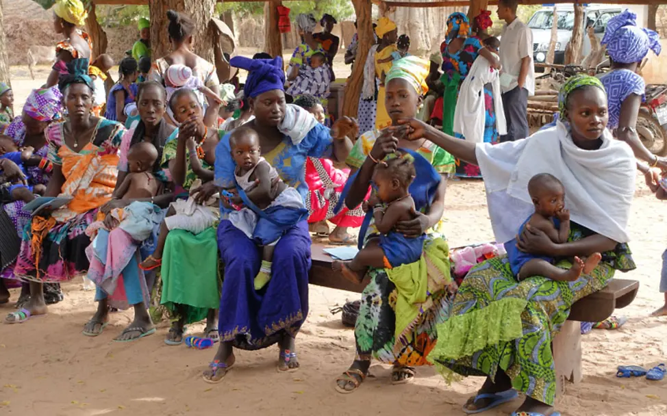 UNICEF versorgt Schwangere und Mütter | © UNICEF/Lars Flottmann Gambia Reise: UNICEF versorgt flächendeckend Schwangere und Mütter
