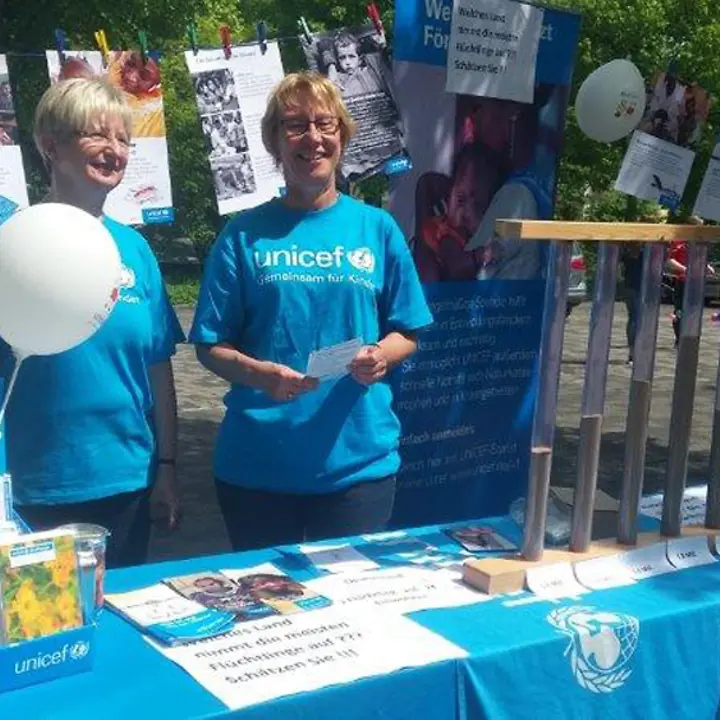 Brunhilde Kaiser und Sylvia Voith vom Team UNICEF Neuer Inhalt
