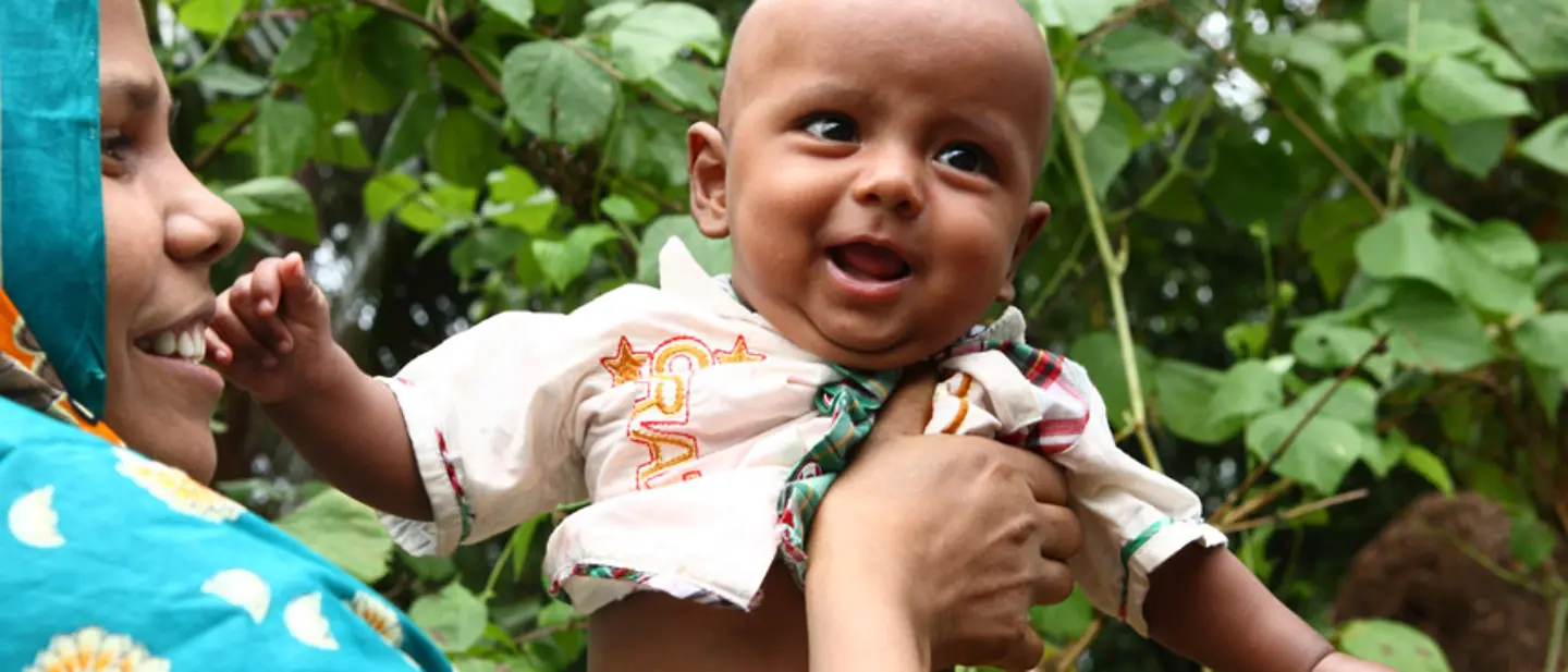 Kindersterblichkeit: Zakirs konnte rechtzeitig behandelt werden | © UNICEF/UNI154418/Kiron Kindersterblichkeit: Zakirs konnte rechtzeitig behandelt werden