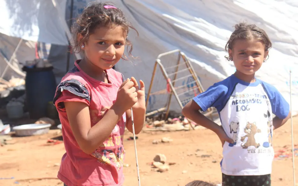 Zwei Mädchen in Aleppo im September 2016 | © UNICEF/Ourfali Zwei Mädchen in Aleppo im September 2016