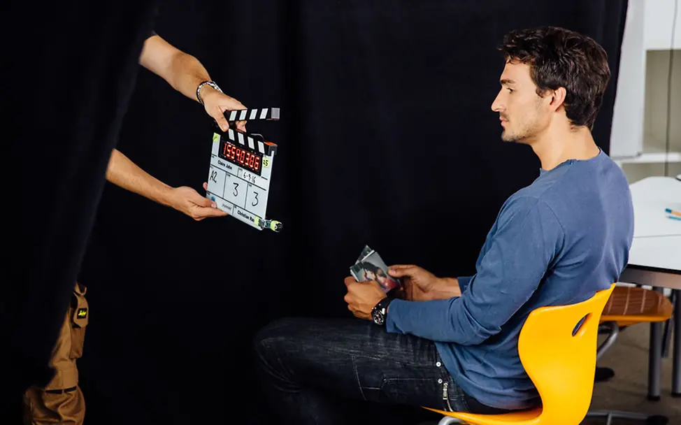 Mit der Klappe geht es los für Mats | © Holger Riegel Mit der Klappe geht es los für Mats