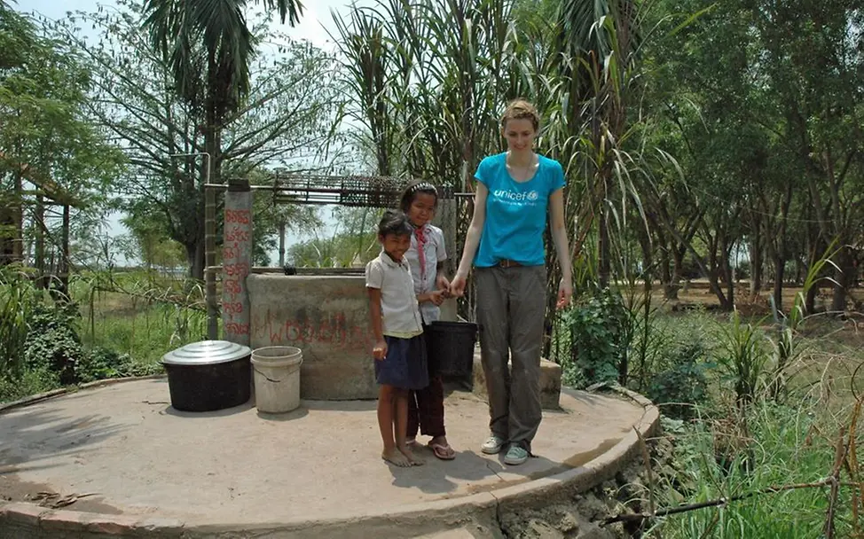Wasser wirkt: UNICEF-Projektreise Eva Padberg Kambodscha 2013. 