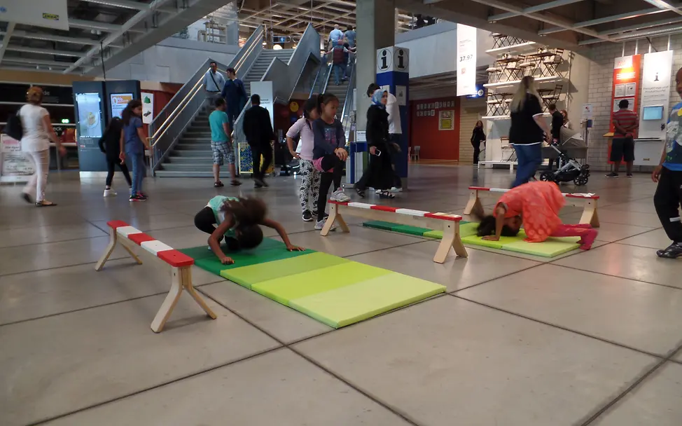 Manche haben sich gleich diverse Male für UNICEF abgerollt | © UNICEF Manche haben sich gleich diverse Male für UNICEF abgerollt | © UNICEF