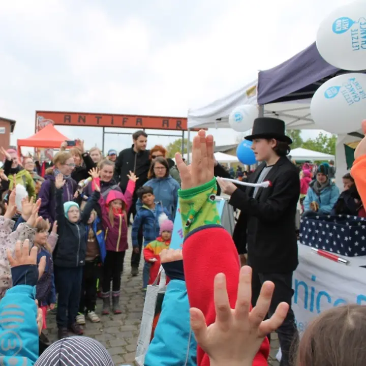 Das Juniorteam beim Straßenfest Westbesuch in Plagwitz 