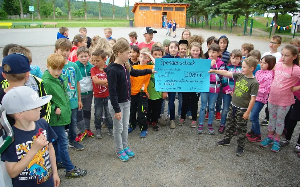 Spendenübergabe (1)k Spendenübergabe (1)k