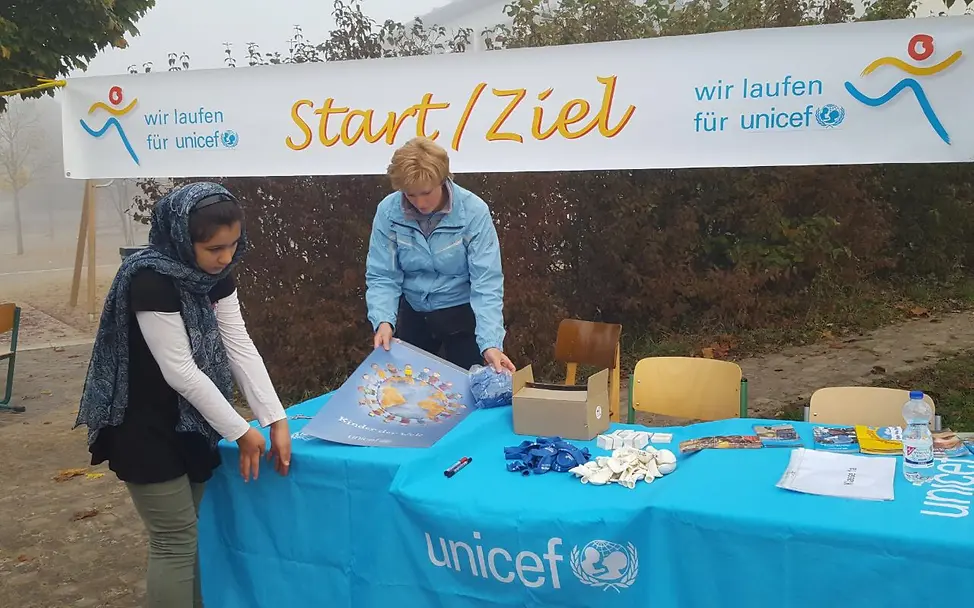 Der Tisch ist gedeckt...© UNICEF Berlin Neuer Inhalt