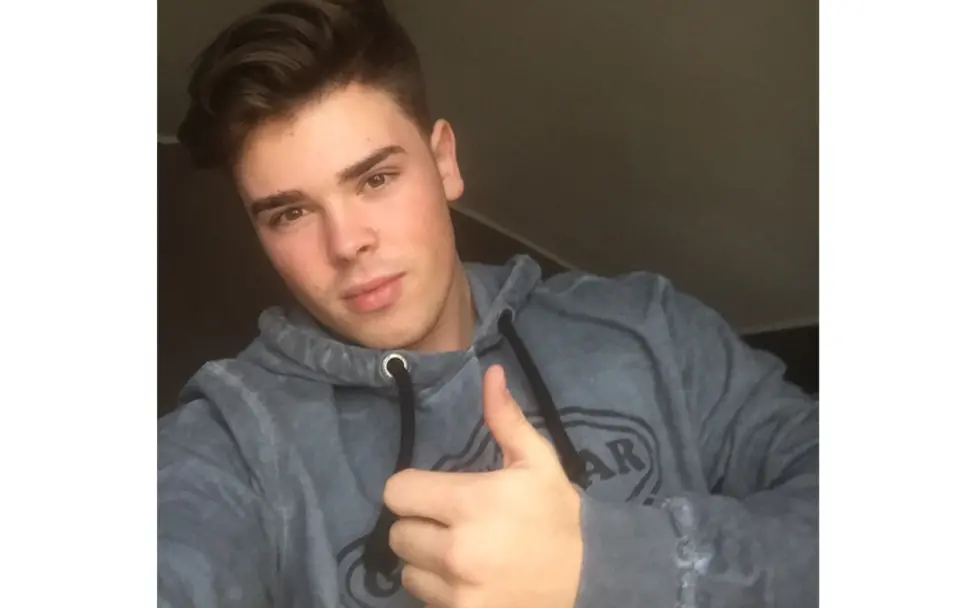 Jan vom JuniorBeirat freut sich über den gelungenen Filmdreh. | © UNICEF/DT2017 #wählerisch: Jan freut sich über den gelungenen Filmdreh.