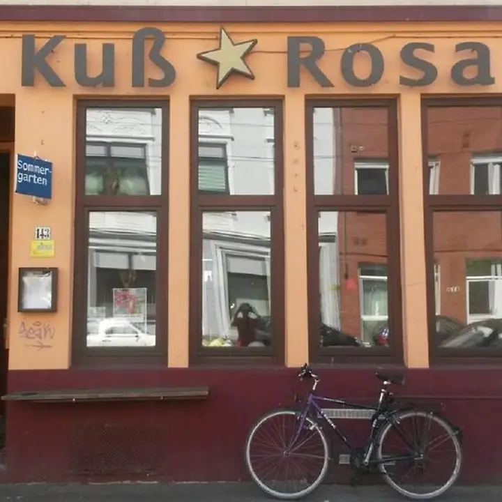 Kuss Rosa © Julia Brück Kuss Rosa © Julia Brück