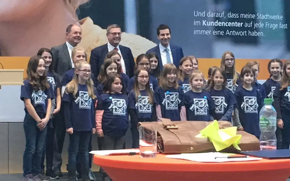 Jubiläumsauftakt der UNICEF Gruppe Bochum im Atrium der Stadtwerke Bochum © UNICEF Bochum