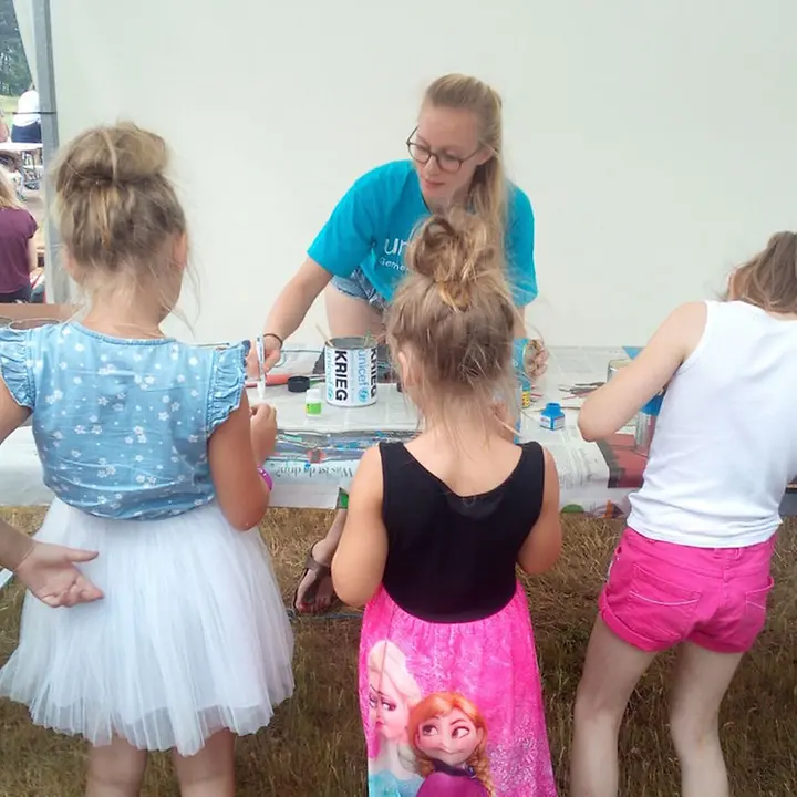 Stand beim Jesse-Owens-Lauf 2018 I © UNICEF Potsdam/Jégou Stand beim Jesse-Owens-Lauf 2018 I © UNICEF Potsdam/Jégou