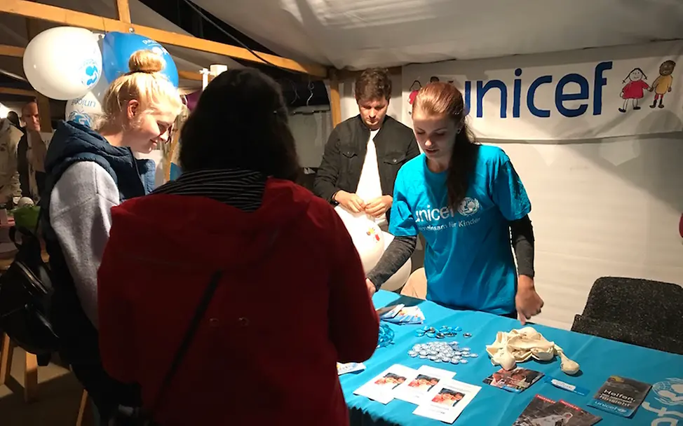 UNICEF-Stand beim WarmUP 2018 | © UNICEF Potsdam/Schrödelsecker