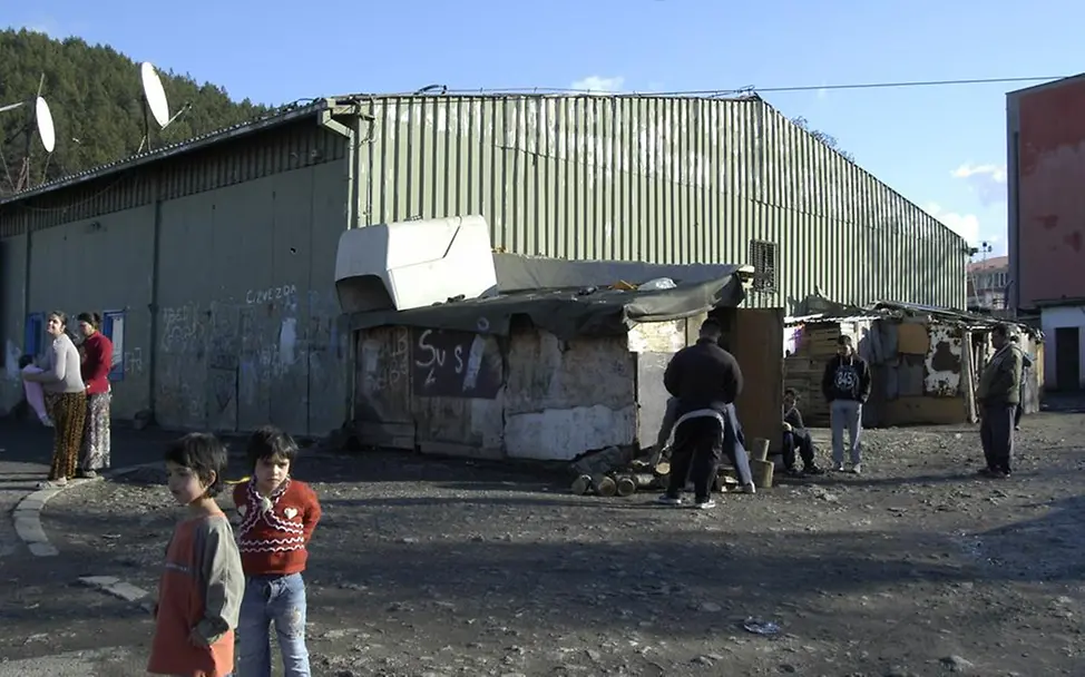Flüchtlingslager Leposavic | © UNICEF/Lena Dietz Roma-Flüchtlingslager Leposavic