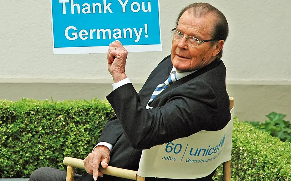 Roger Moore sagt "Danke" für 60 Jahre UNICEF | ©UNICEF/Berger Roger Moore sagt "Danke" für 60 Jahre UNICEF.