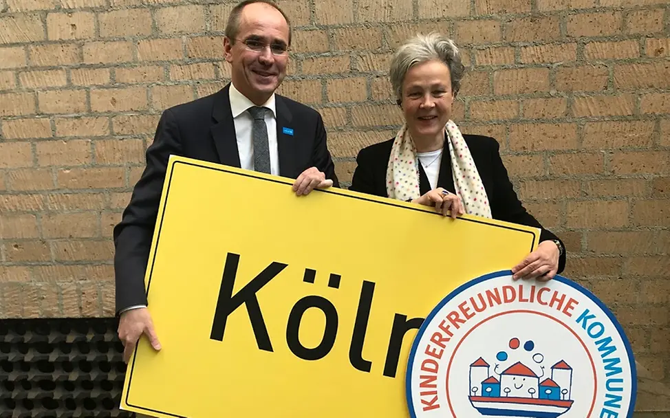 Die Stadt Köln erhält die Auszeichnung Kinderfreundliche Kommune | © UNICEF/Ninja Charbonneau Child Friendly Cities Summit: Die Stadt Köln erhält die Auszeichnung Kinderfreundliche Kommune