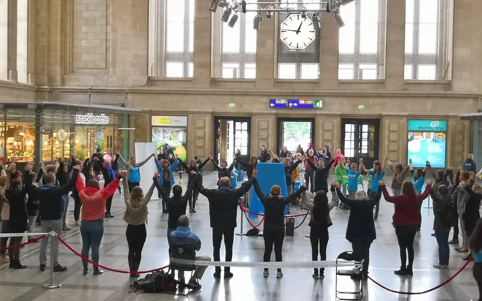 60658772_1288634424637144_3022712611859857408_n