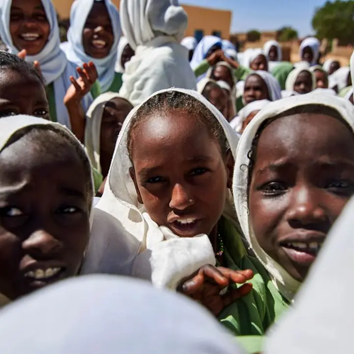 Kinder im Sudan leiden unter Gewalt und Vertreibung. | © UNICEF/UN0281548 Helfen Sie den Kindern im Sudan mit Ihrer Spende!
