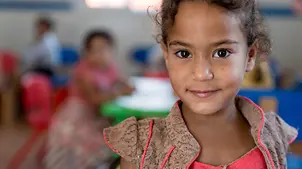 Rimas (5) nach ihrem ersten Tag im Kindergarten in Zaatari | © UNICEF/Herwig Zaatari in Jordanien: Rimas (5) nach ihrem ersten Tag im Kindergarten