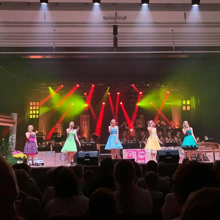 Neuer Inhalt (1) Neuer Inhalt (1)