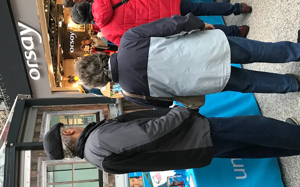 Grußkartenverkauf Oderturm | © UNICEF Frankfurt (Oder)