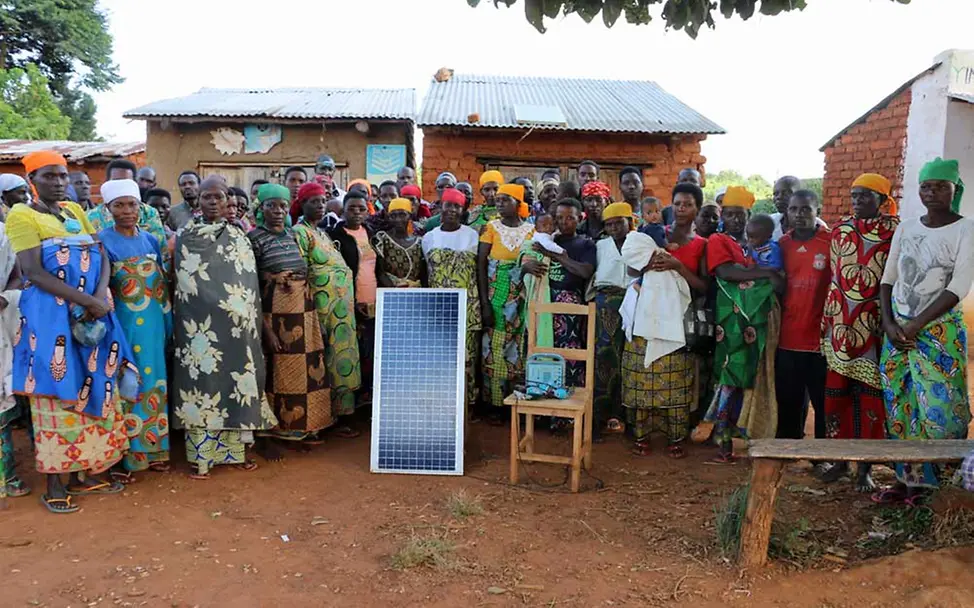 Solaranlagen in Burundi sorgen für erneuerbare Energie. | © UNICEF/Boujrada Beim Projet Lumière wird mittels Solartechnik Energie erzeugt.