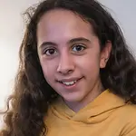 Sena hat der Besuch bestärkt, weiter für Kinderrechte zu kämpfen. | © GEOlino/Lennard Schwarz Berlin: Portrait der zehnjährigen Sena aus Bielefeld