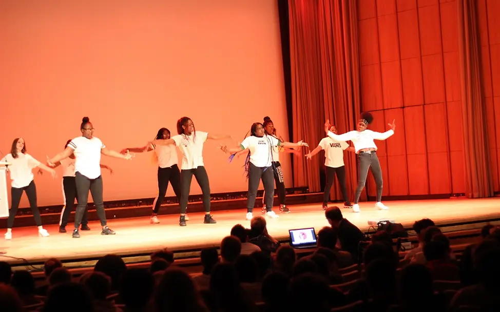 Die Tanzgruppe DaHaedz © UNICEF-AG Berlin Die Tanzgruppe DaHaedz © UNICEF-AG Berlin