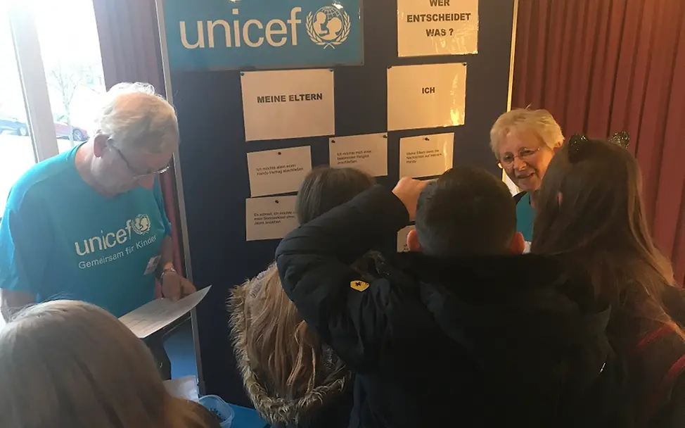 Wer entscheidet was? © UNICEF-AG-Berlin Wer entscheidet was? © UNICEF-AG-Berlin