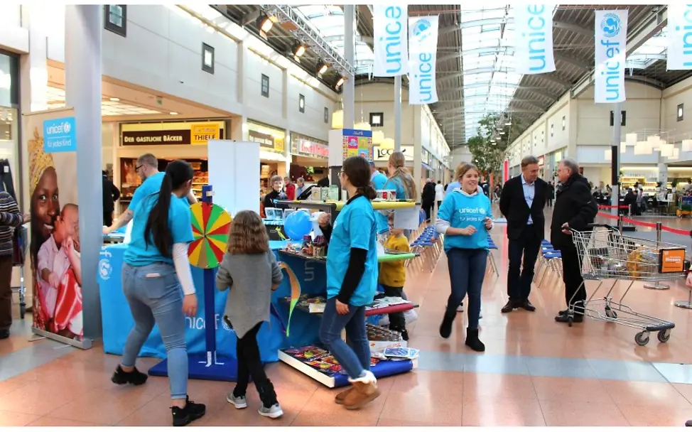 Aktionswoche vom 24. bis 29. Feb. 2020 im Kauf Park von UNICEF Göttingen Aktionswoche vom 24. bis 29. Feb. 2020 im Kauf Park von UNICEF Göttingen