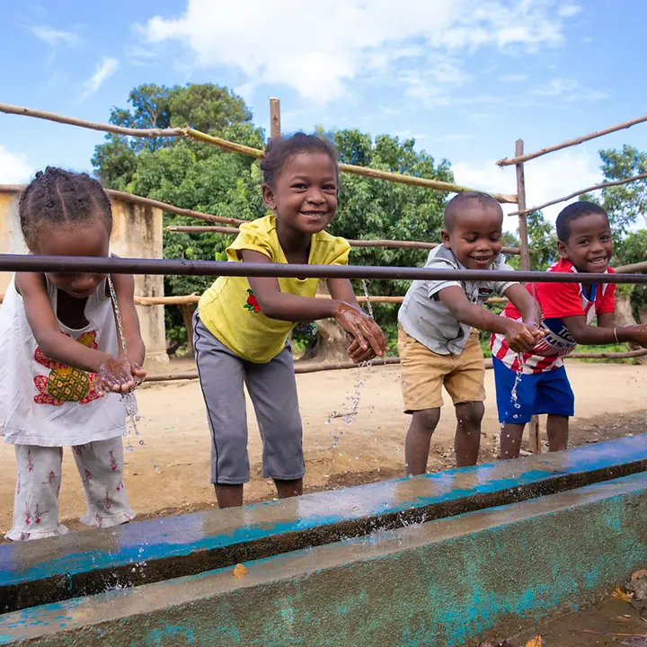 UNICEFUNI302788Ralaivita UNICEFUNI302788Ralaivita