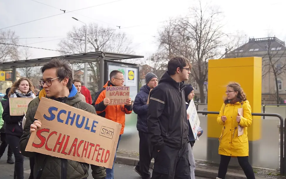 Demo_Kindersoldaten_Mrz20_03