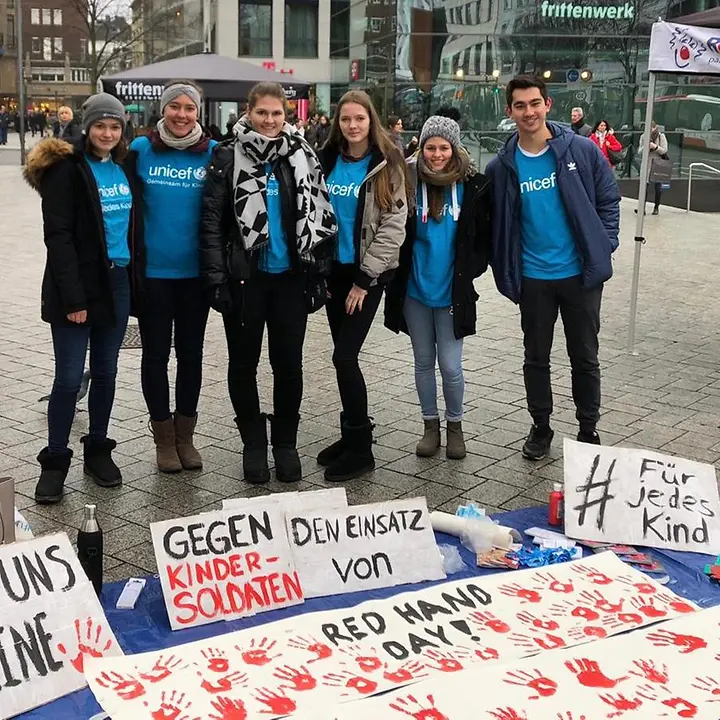 Red Hand Day (1) Red Hand Day (1)