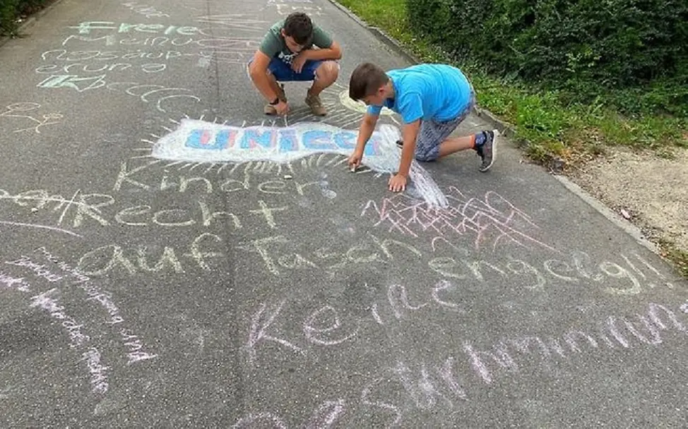 Kinder_erobern_die_Straße-1