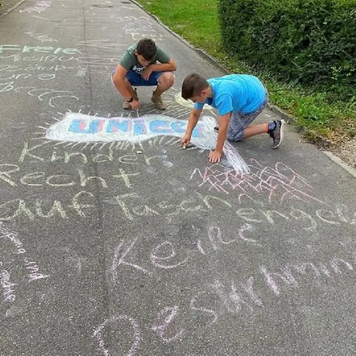 Kinder_erobern_die_Straße-1