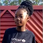 Isabella aus Namibia ist froh über das UNICEF-Angebot in ihrem Land. | © UNICEF/NFA Porträtaufnahme des Mädchens Isabella aus Namibia