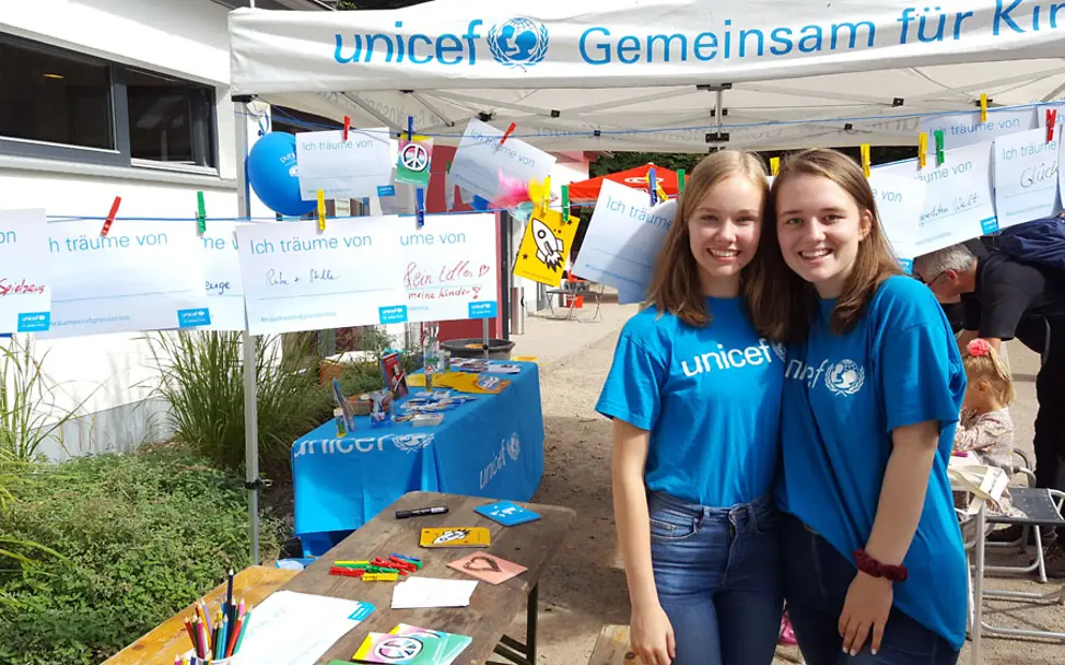 Sarah engagiert sich in ihrer Freizeit bei UNICEF. | © privat Sarah engagiert sich in ihrer Freizeit bei UNICEF.