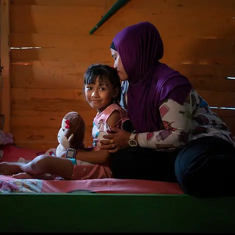 Aulia und ihre Mutter. | © UNICEF/ Ijazah Aulia und ihre Mutter.