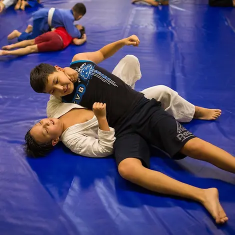 Der zehnjährige Yerzhan treibt Sport. | © UNICEF/Karimova Kasachstan: Der zehnjährige Yerzhan treibt Sport.