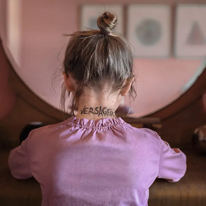 #NiemalsGewalt UNI394313