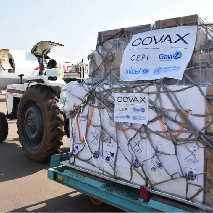 Impfstoffe für Kinder weltweit © UNICEF/UN0433047/Solomon Impfstoffe für Kinder weltweit © UNICEF/UN0433047/Solomon