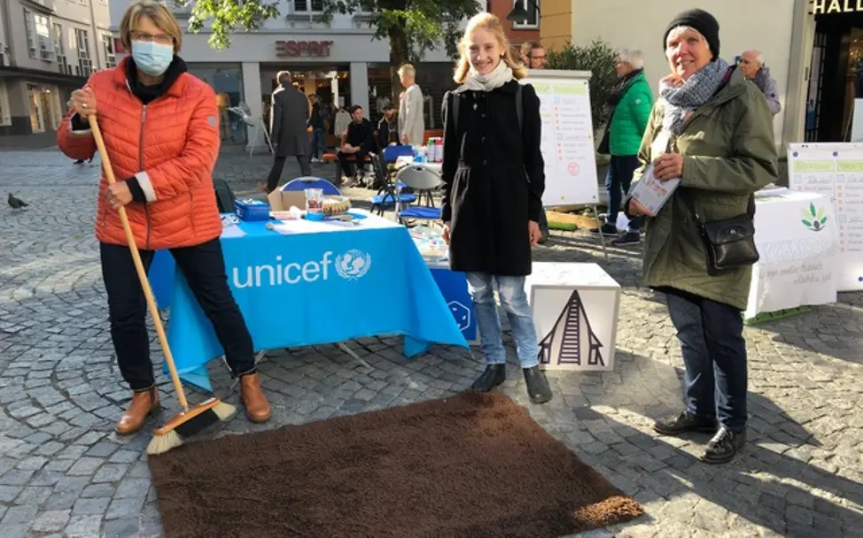 Auf dem Foto: Angelika Vogler-Rieger, Gudrun Zink, Mareike Fritz