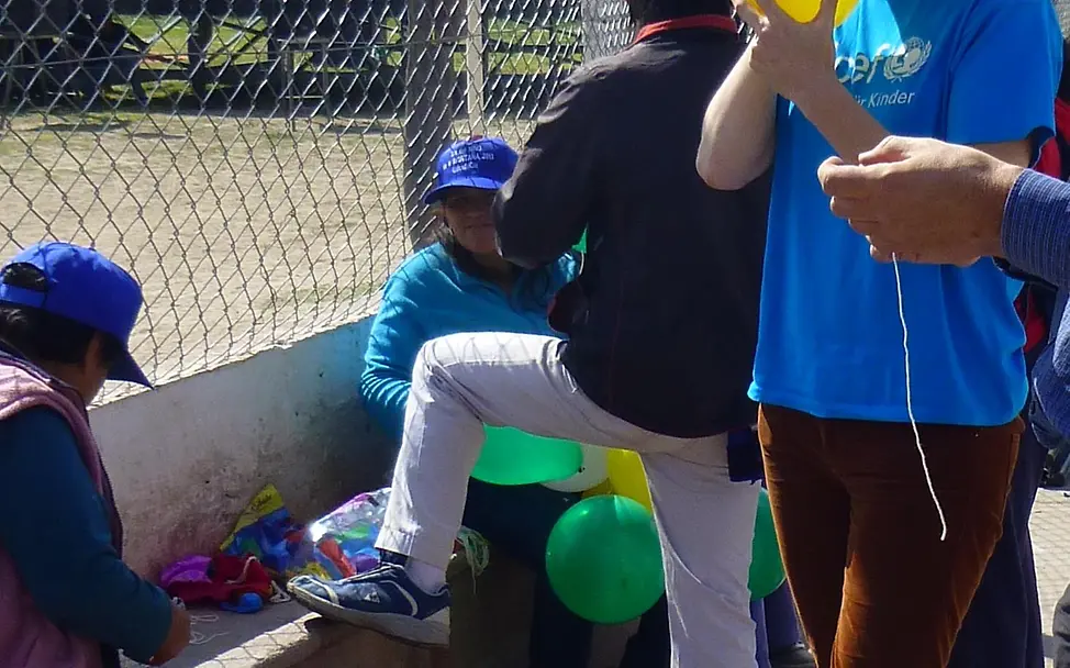 Kirsten Leyendecker beim argentinischen Bergfest für Kinder. | UNICEF Blog