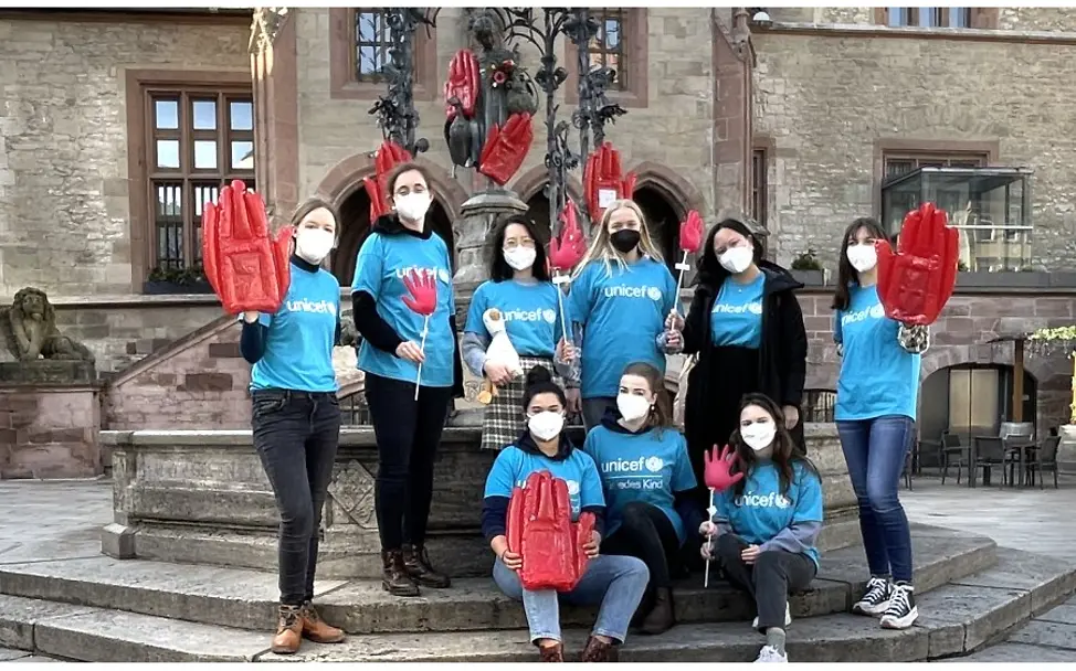 HSG Göttingen am Red-Hand-Day-2022 © UNICEF Göttingen HSG Göttingen am Red-Hand-Day-2022