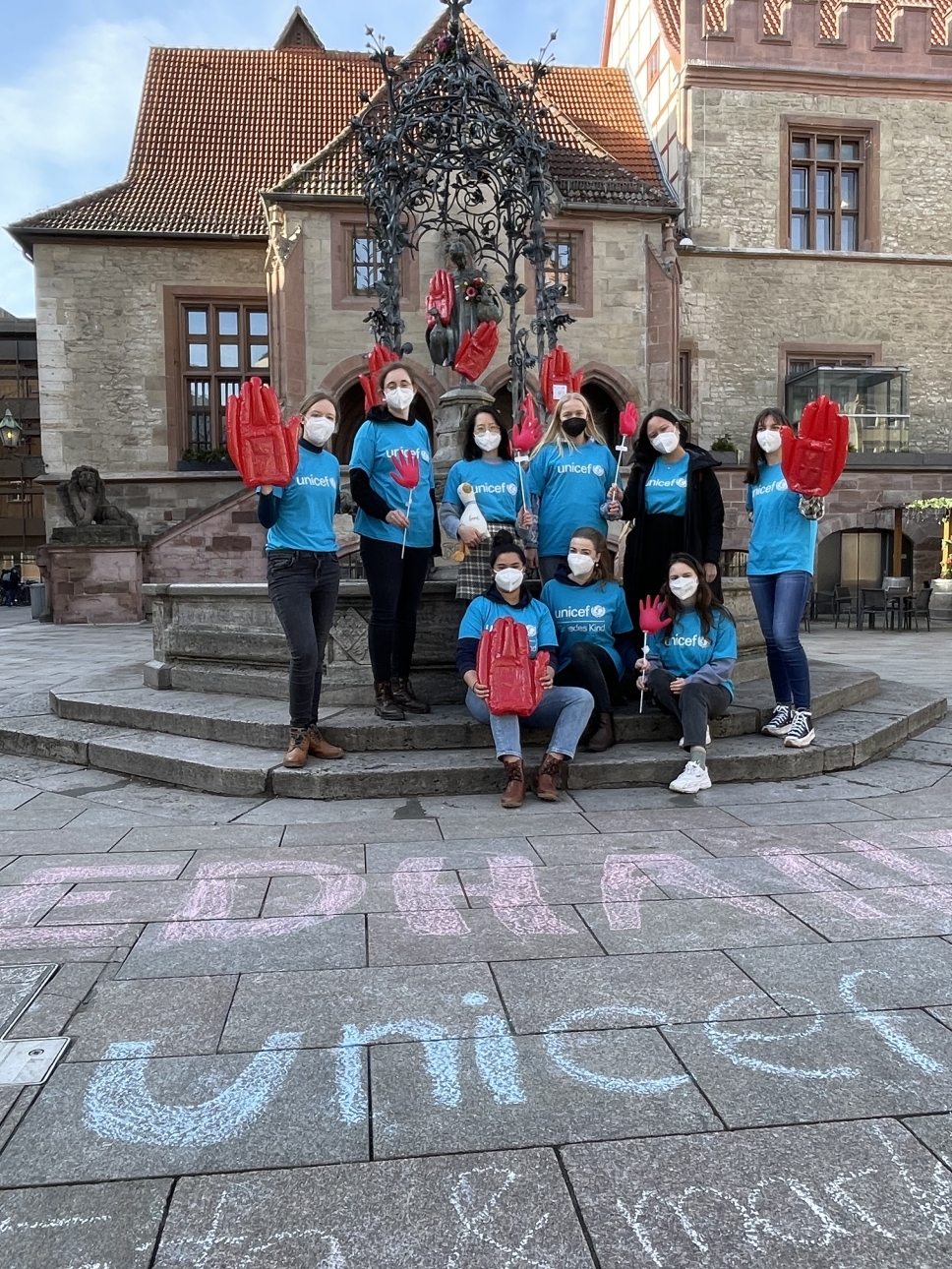 2022 red hand day team hsg © UNICEF Göttingen 2022redhandday-team-hsg-goe