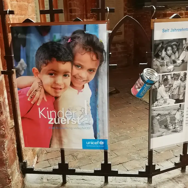 UNICEF-Ausstellung im Schlosspark Center vom 21. bis 30.04.2022 Neuer Inhalt