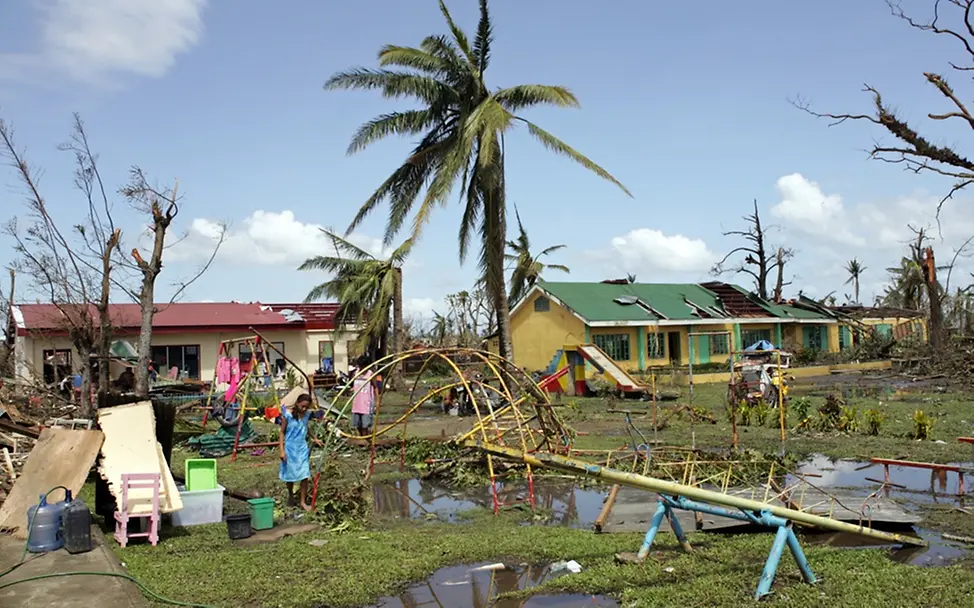 Verwüstung nach dem Taifun Haiyan auf den Philippinen