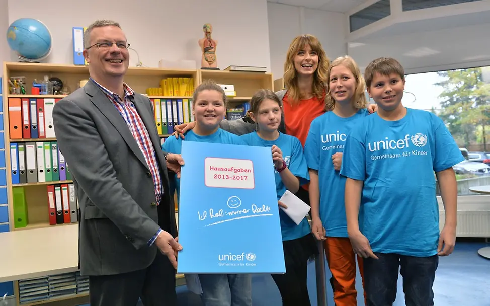 Schüler mit Markus Löning und Eva Padberg. ©Oliver Lang Schüler des Berliner Galileo Gymnasiums mit Markus Löning. ©Oliver Lang